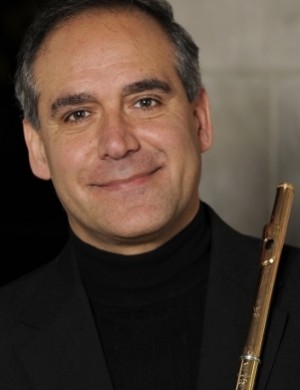 Alberto Almarza, flute
